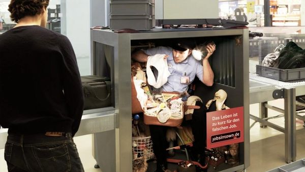 Inilah Isi dari ATM, Pembuat Kopi dan Vending Machine Bikin Tercengang