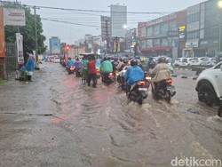 Sejumlah Titik di Kota Bogor Terendam Banjir, Ketinggian Air Capai 60 Cm