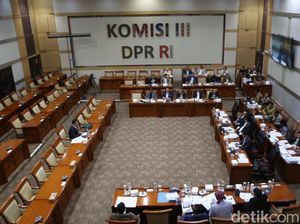 Joko Pramono Jalani Uji Kelayakan, Anggota DPR Ungkit Pemanggilan Oleh KPK Joko Pramono Jalani Uji Kelayakan, Anggota DPR Ungkit Pemanggilan Oleh KPK