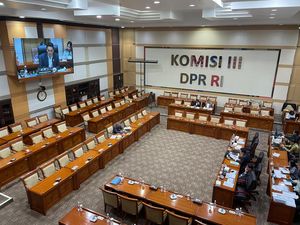 Anggota DPR Cecar Capim KPK Ibnu Pernah Vonis Bebas Terdakwa Korupsi Anggota DPR Cecar Capim KPK Ibnu Pernah Vonis Bebas Terdakwa Korupsi