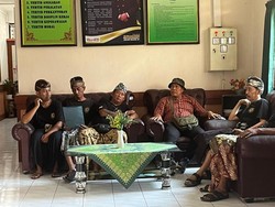 Perbekel Pengastulan Dituntut Ringan, LSM Datangi Kejari Buleleng