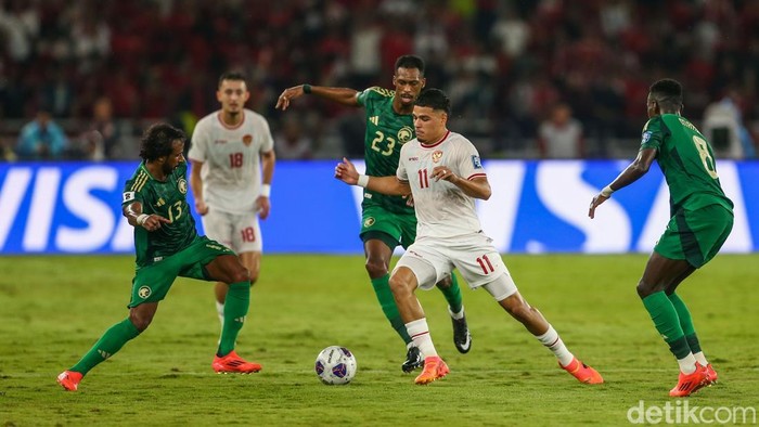 Marselino Brace, Indonesia Bungkam Arab Saudi 2-0 di GBK Timnas Indonesia vs Timnas Arab Saudi pada matchday ke-6 Grup C Kualifikasi Piala Dunia 2026 berlangsung di Stadion Gelora Bung Karno, Jakarta, Selasa (19/11). Marselino Ferdinan jadi pahlawan kemenangan Tim Garuda berkat dua golnya.