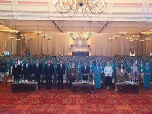 Lantik Ketum-Pengurus TP PKK, Mendagri Imbau Wujudkan Program Asta Cita