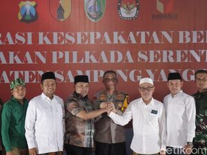 Dua Paslon Pilbup Sampang-Pendukung Deklarasi Damai Dua Paslon Pilbup Sampang-Pendukung Deklarasi Damai