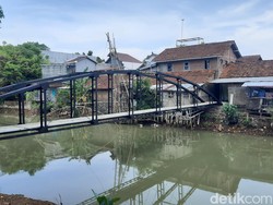 Viral Warga Jepara Bikin Jembatan Sendiri Usai Akses Jalan Ditutup Tetangga