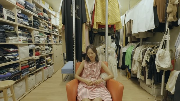 Potret ruang ganti di rumah Gong Hyo Jin/ Foto: youtube.com/skykongkongkong Potret ruang ganti di rumah Gong Hyo Jin