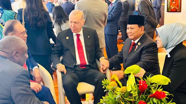 Prabowo berbincang akrab dengan para pemimpin dunia di sela KTT G20.