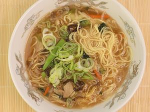 Resep Mie Kuah Ayam dan Sayuran Berkuah Kaldu Gurih Mantap Resep Mie Kuah Ayam dan Sayuran Berkuah Kaldu Gurih Mantap