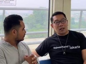 RK Naik LRT, Pakai Kaus Plus Jakarta dan Singgung Kerja Sama dengan Anies