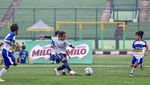 Semangat Peserta U-10 dan U-12 Tanding di Stadion Siliwangi Bandung