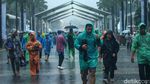 Suporter Rela Hujan-hujan untuk Dukung Timnas Indonesia di GBK