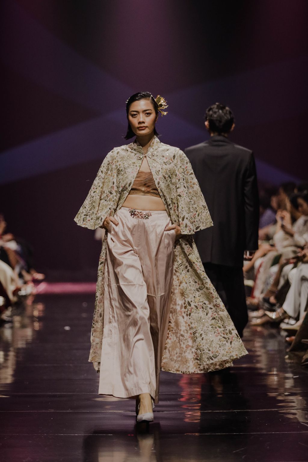 Svarna by IKAT Indonesia