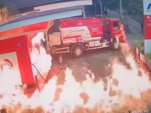 Pertashop di Tanah Datar Terbakar, Kerugian Capai Rp 400 Juta Pertashop di Tanah Datar Terbakar, Kerugian Capai Rp 400 Juta