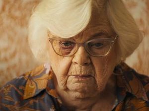 Thelma (2024): Amukan Sang Nenek Puncaki Hulu Thelma (2024): Amukan Sang Nenek Puncaki Hulu