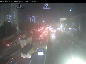 Tol Dalkot Arah Cawang dan JORR Pondok Pinang Masih Macet Malam Ini Tol Dalkot Arah Cawang dan JORR Pondok Pinang Masih Macet Malam Ini