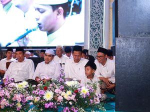 Dapat Restu Gus Baha, Vivit-Umam Optimistis Menangkan Pilkada Rembang Dapat Restu Gus Baha, Vivit-Umam Optimistis Menangkan Pilkada Rembang
