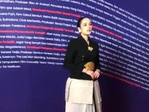 Video Gaya Para Seleb di Red Carpet Malam Anugerah Piala Citra FFI 2024 Video Gaya Para Seleb di Red Carpet Malam Anugerah Piala Citra FFI 2024