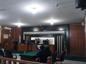Tok! Eks Bupati Kuansing Sukarmis Divonis 12 Tahun Penjara Tok! Eks Bupati Kuansing Sukarmis Divonis 12 Tahun Penjara