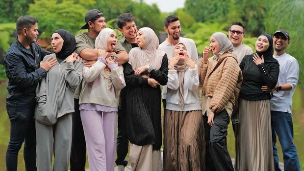 Irish Bella dan Haldy Sabri bersama rekannya Irish Bella dan Haldy Sabri bersama rekannya