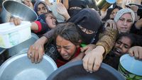 Perjuangan Pahit Warga Gaza Demi Dapat Makanan