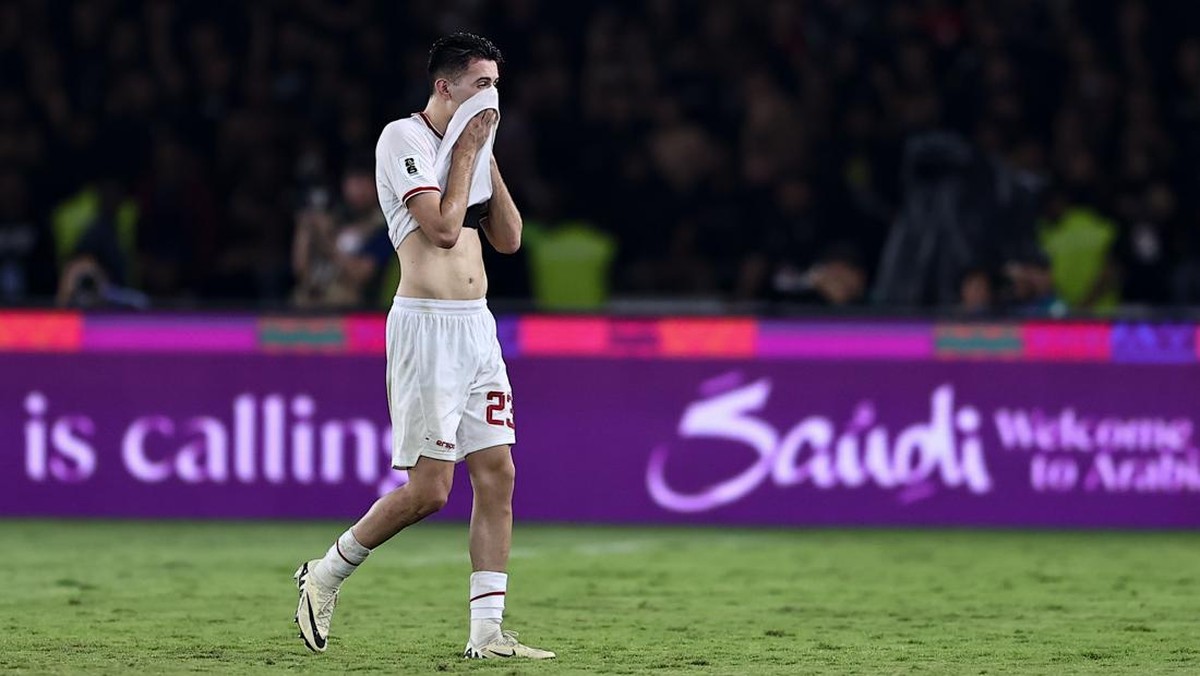 Justin Hubner di laga Indonesia vs Arab Saudi. (Foto: Robertus Pudyanto/Getty Images)