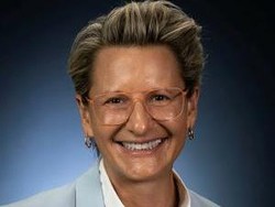 Konjen Australia Buka Stan di Festival Pendidikan Unud