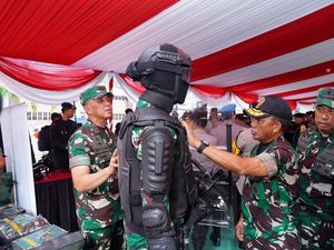Komitmen Pangdam V/Brawijaya Jaga Jatim Saat Pilkada Serentak Komitmen Pangdam V/Brawijaya Jaga Jatim Saat Pilkada Serentak