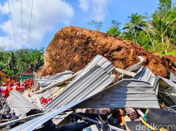 Penampakan Batu yang Menggilas Rumah Subur Saat Longsor Maut di Purworejo