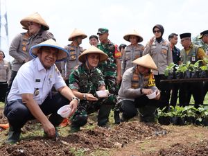 Dukung Swasembada Pangan, Bibit Palawija Disemai di Lahan 1,5 Hektare Jakbar