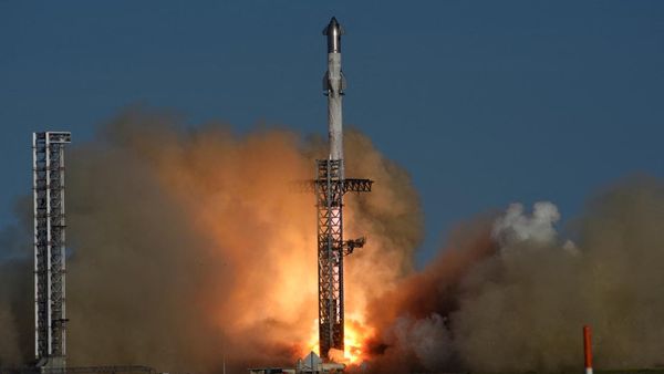 SpaceX Luncurkan Misi Ke-6 Uji Terbang Roket Starship
