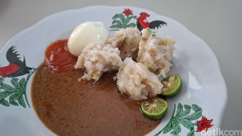 Warungna Tehtata: Nasi Liwet Ngeunah hingga Siomay Ikan buatan Tata Janeta