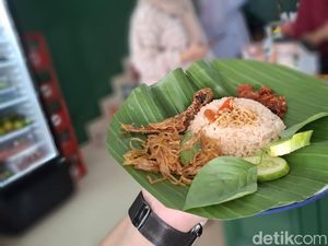 Warungna Tehtata: Nasi Liwet Ngeunah hingga Siomay Ikan buatan Tata Janeta Warungna Tehtata: Nasi Liwet Ngeunah hingga Siomay Ikan buatan Tata Janeta