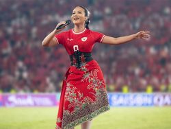 Potret Aksi Yura Yunited... Eh, Yura Yunita di GBK