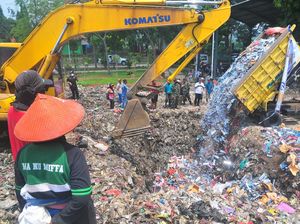 20 Juta Batang Rokok Ilegal Bea Cukai Dimusnahkan