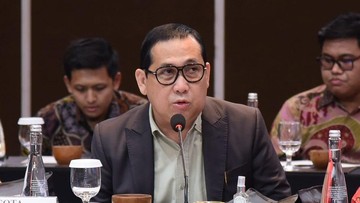Legislator Gestur Tak Senonoh Saat Live Ngaku Tak Pernah Baca Aturan DPR