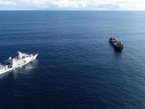 Kapal MV Lena Alami Kerusakan di Laut Natuna Utara, Berhasil Dievakuasi Kapal MV Lena Alami Kerusakan di Laut Natuna Utara, Berhasil Dievakuasi