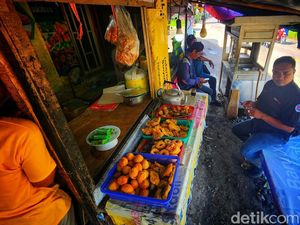 Warung Bu AI yang Canggih Mengolah Rasa Kuliner Jadul di Sukabumi