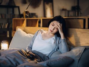 Suka Overthinking Malam Hari? Begini Cara Mengatasinya Menurut Psikolog Suka Overthinking Malam Hari? Begini Cara Mengatasinya Menurut Psikolog