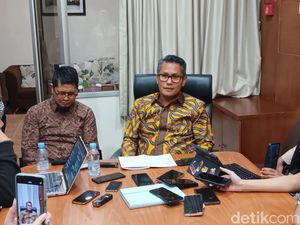 Pemerintah Terima Proposal Investasi Apple Rp 16 T, Negosiasi Baru Lewat WA Pemerintah Terima Proposal Investasi Apple Rp 16 T, Negosiasi Baru Lewat WA
