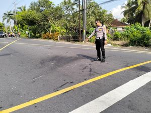 Vario Terobos Lampu Merah di Simpang Sogan hingga Tabrak Scoopy