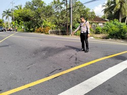 Vario Terobos Lampu Merah di Simpang Sogan hingga Tabrak Scoopy