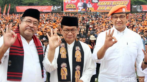 Momen Anies-Pramono-Rano Kompak Salam 3 Jari
