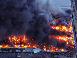 Video Gudang Sparepart Semarang Terbakar, Polisi: Tak Ada Korban