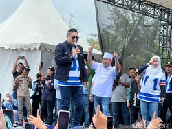 Pasha Hadiri Kampanye Akbar Jelang Ultah, Minta Kado Coblos Helmi-Mian