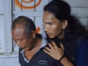 Pelaku yang Buang Jasad Wanita Dalam Tas di Karo Suruhan Pengusaha Ditangkap Pelaku yang Buang Jasad Wanita Dalam Tas di Karo Suruhan Pengusaha Ditangkap