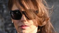 Foto Kesedihan Cheryl, Ibu dari Putra Liam Payne di Pemakaman Mantannya