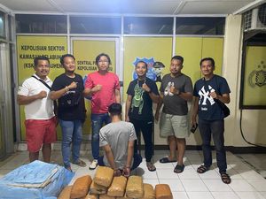 Polisi Gagalkan Penyelundupan 11 Kg Ganja Lewat Ekspedisi di Bakauheni