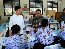 Program Makan Bergizi Gratis di SMKN 3 Kota Tangerang Dipuji Gibran