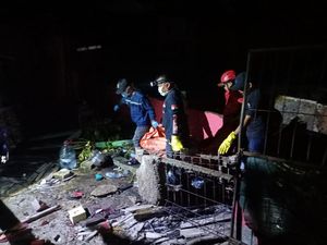 Rumah Terbakar Akibat Korlesting, Lansia di Cianjur Tewas Terpanggang