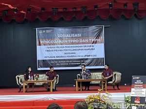 Imigrasi Medan Luncurkan Buku Pedoman TPPO/TPPM saat Sosialisasi di Deli Serdang Imigrasi Medan Luncurkan Buku Pedoman TPPO/TPPM saat Sosialisasi di Deli Serdang